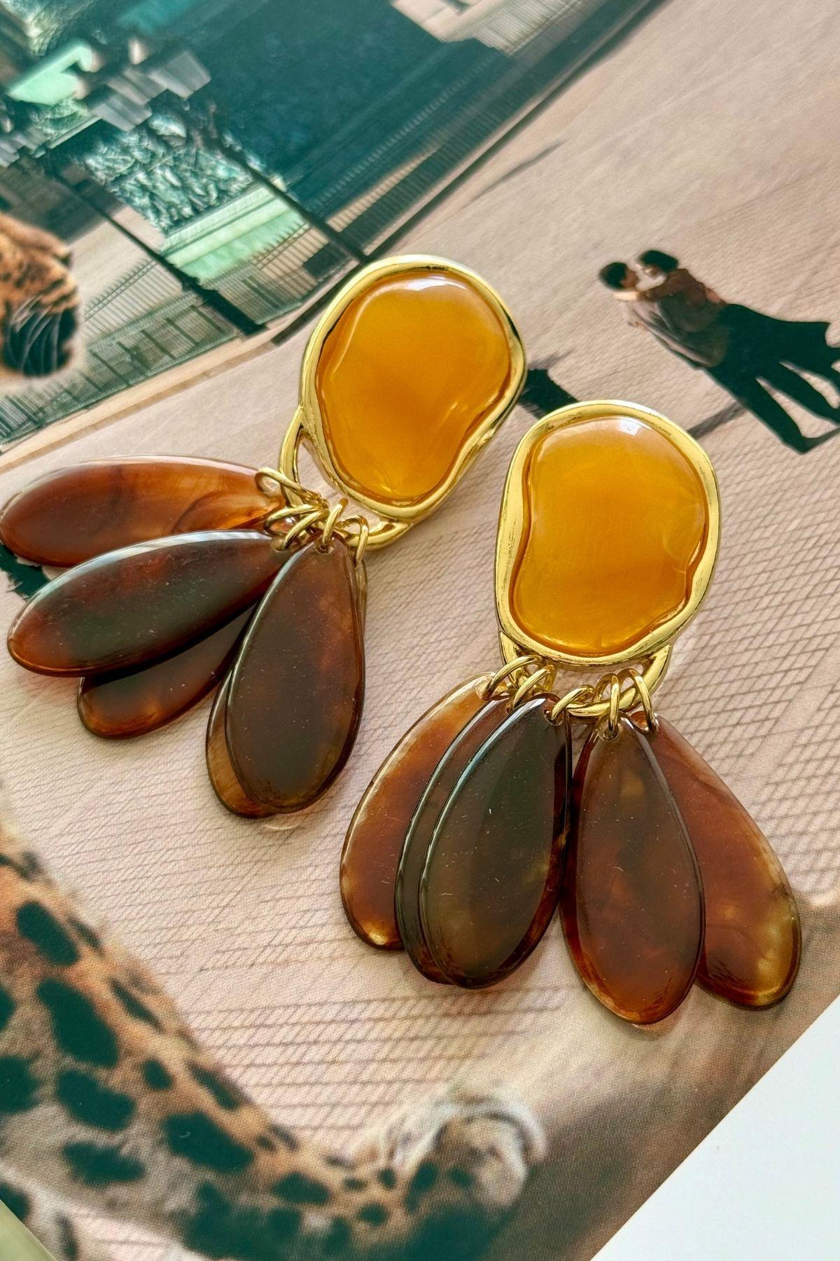 Kehribar Taşlı Sallantılı Marka Model Küpe