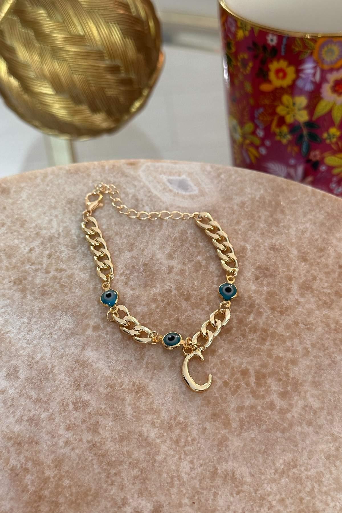Kişiye Özel Harfli Altın Kaplama Üç Nazarlı C Harf Zincir Bileklik