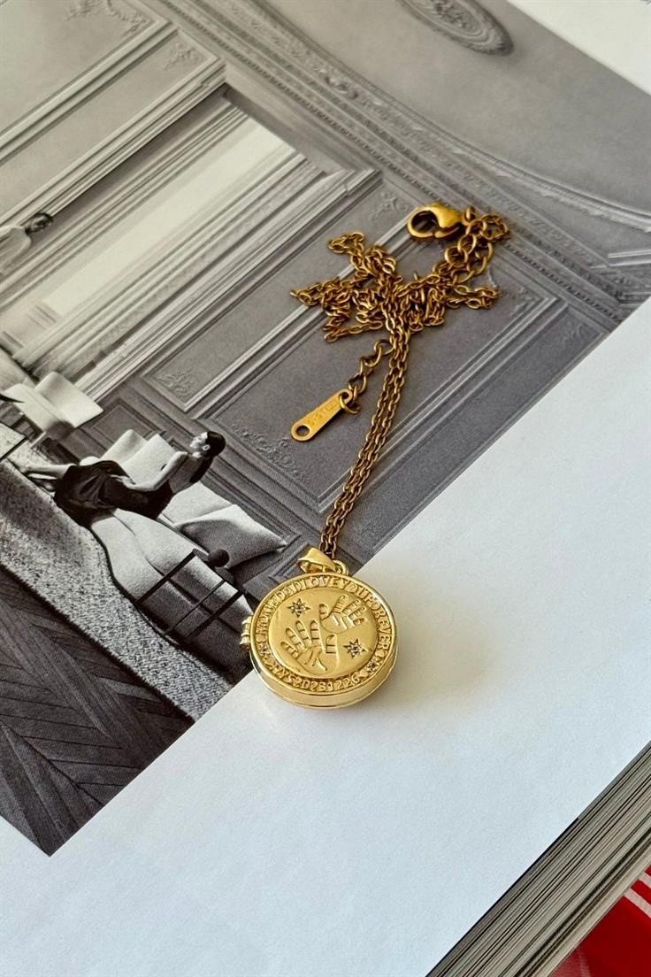 Çelik İçi Açılan Şans Kolyesi