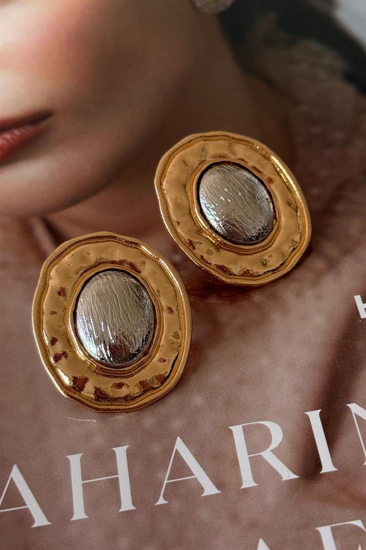 Gümüş Renkli Oval Küpe