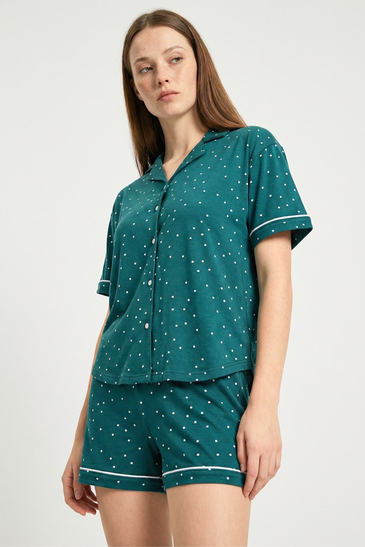 Clara Dreams Bambu Düğmeli Kısakol Şortlu Kadın Pijama Takımı