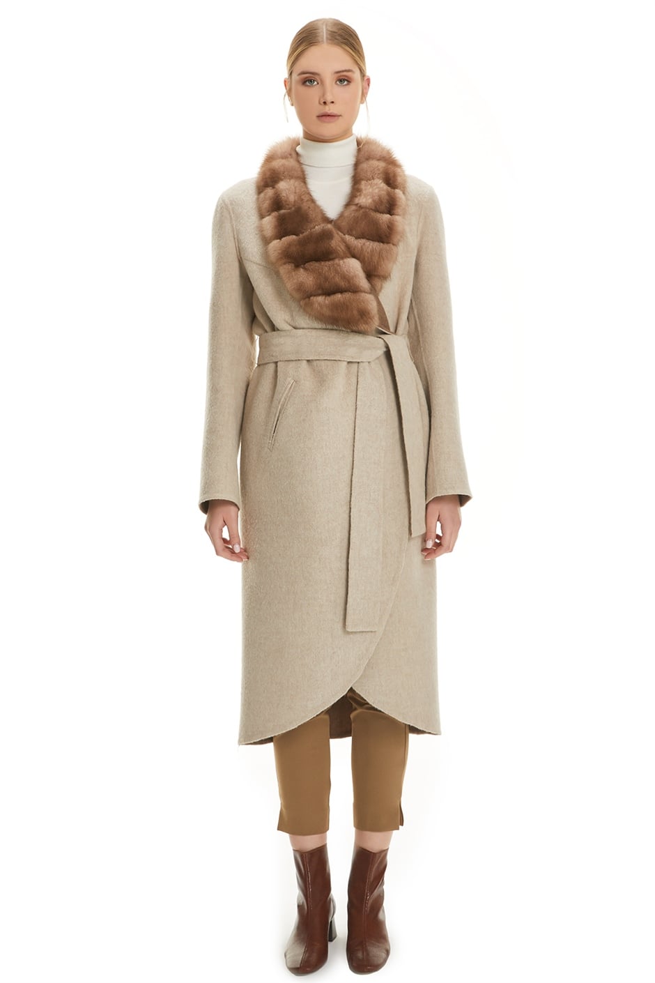 Shaky Women's 70% Alpaca 30% Polia Fabric Short Coat with Sable trimming