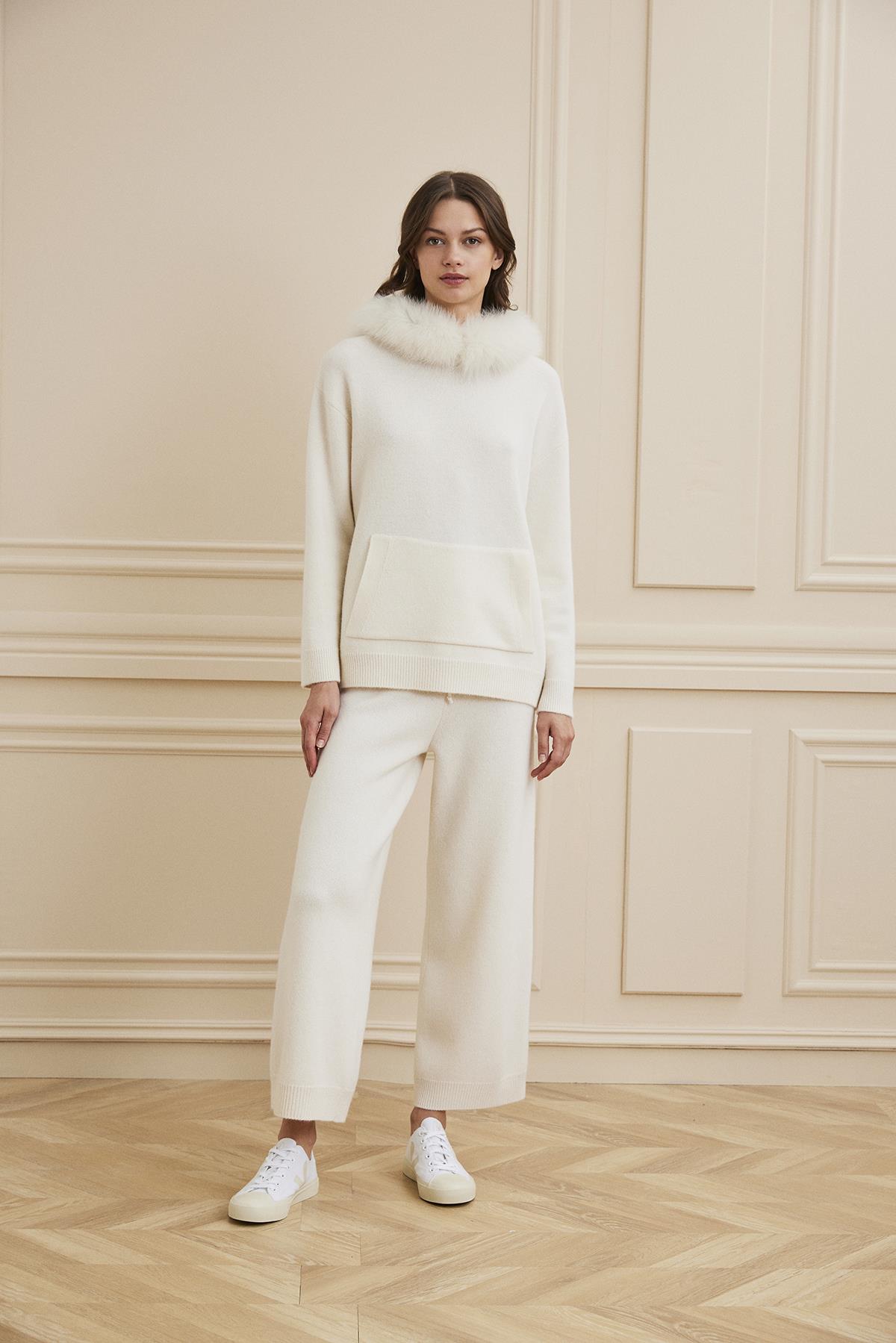 Shaky Women's Knitted Pants and Sweater Set With Fox Trimming Off White 50 Bianco
