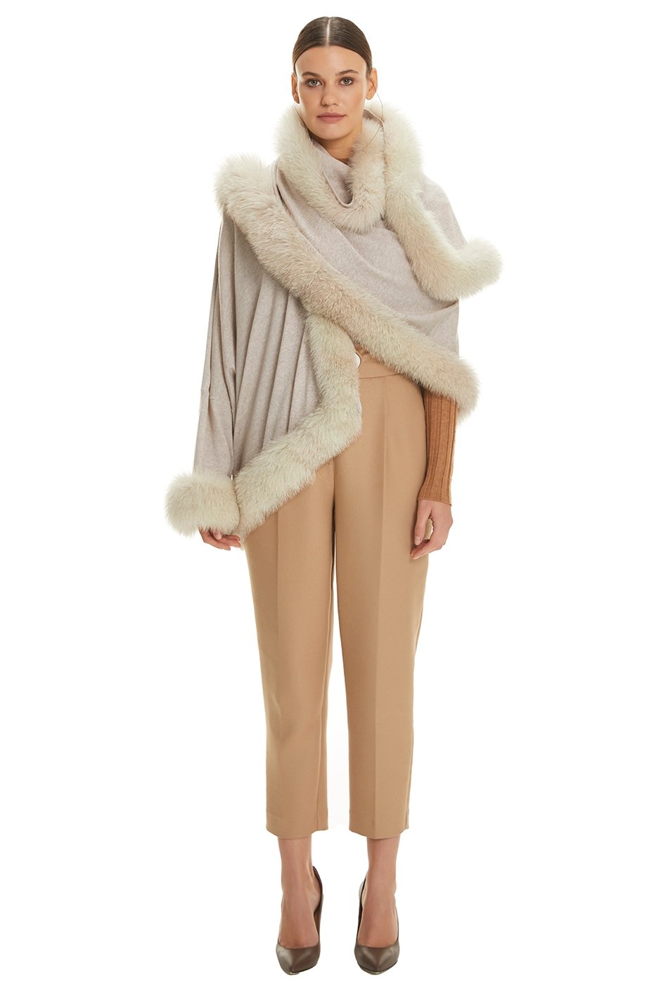 Shaky Women's Knitted Scarf with Fox trimming