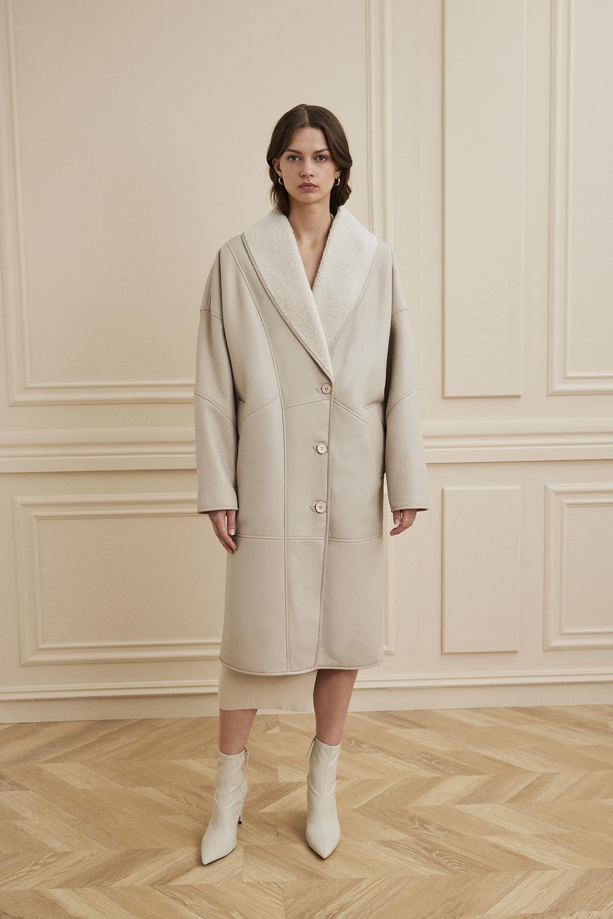 Shaky Women's Shearling Coat Beige