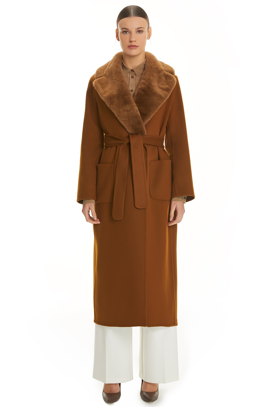 Shaky Women's Isea 95% Wool 5% Cashmere Fabric Coat with Mink trimming