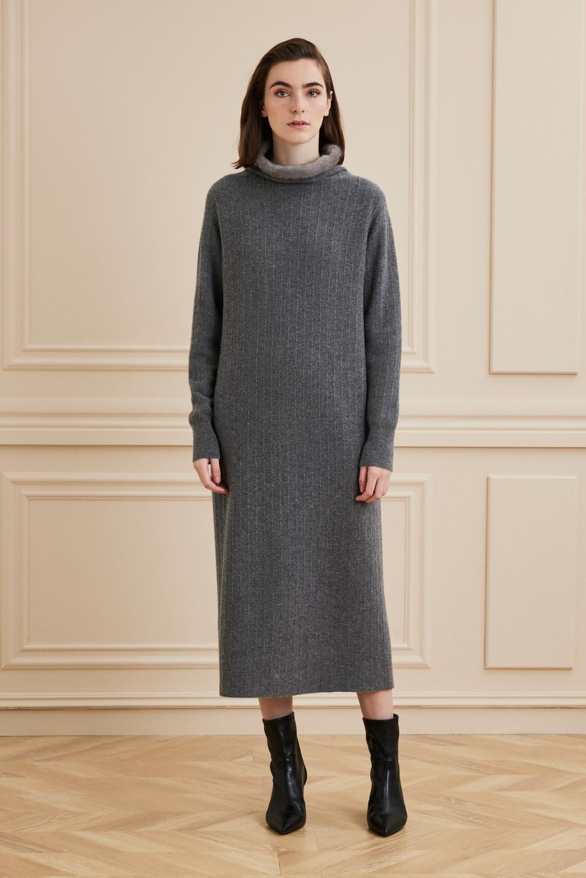 Shaky Women's Knitted Dress With Mink Trimming Grigio-3