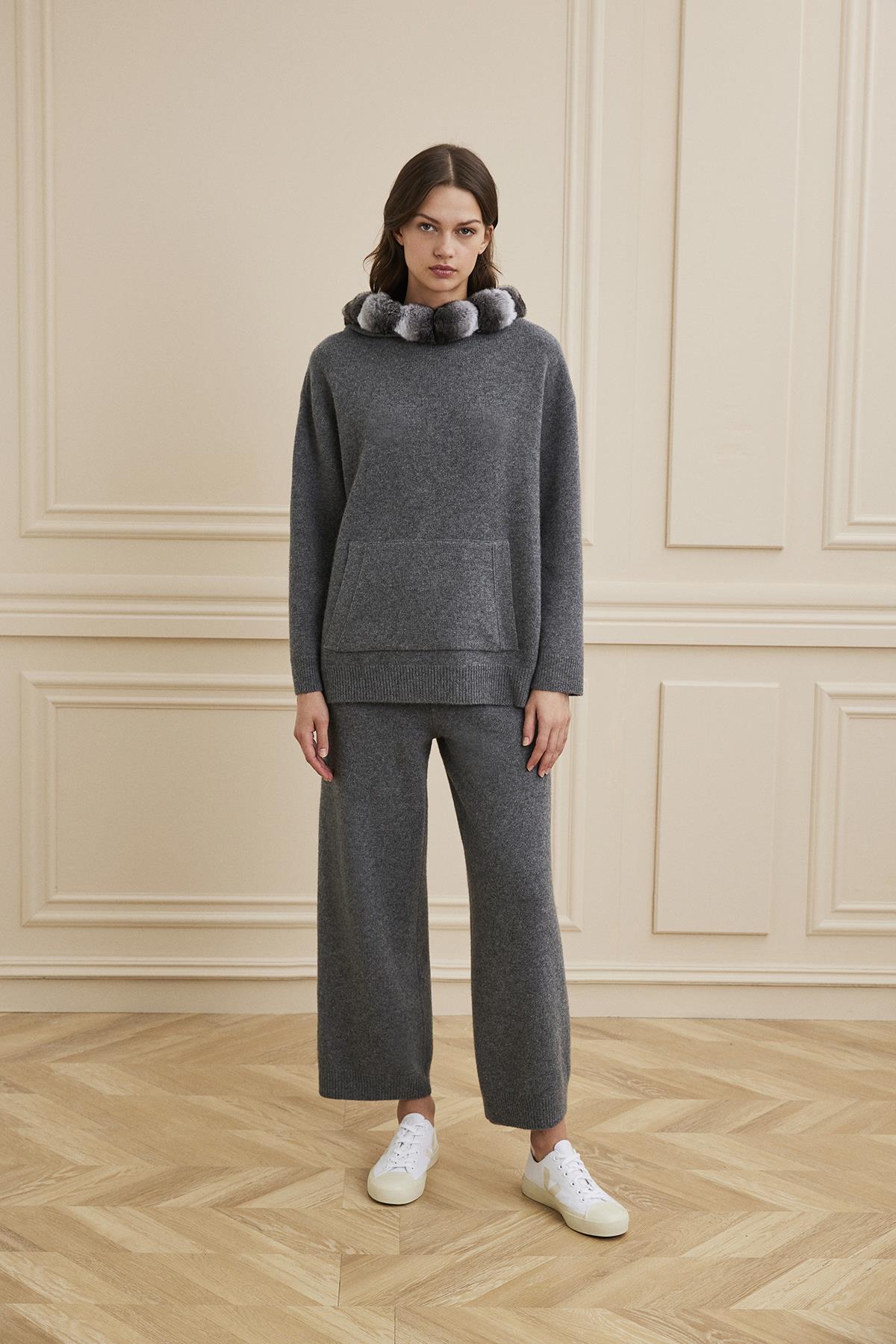 Shaky Women's Knitted Pants and Sweater Set With Chinchilla Trimming Grigio-1