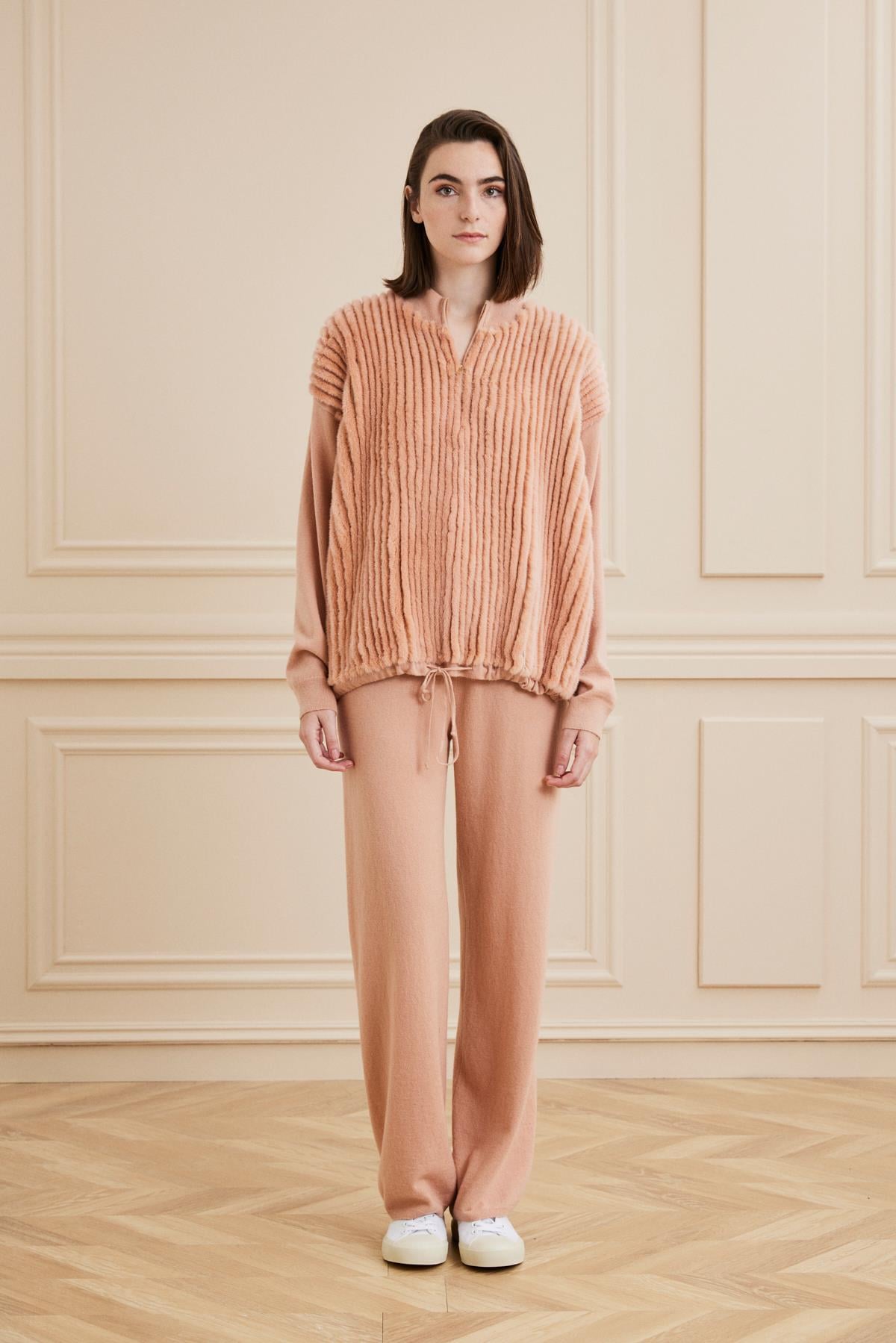 Shaky Women's Knitted Pants and Sweater Set With Mink Trimming Somon 40090 Cameo