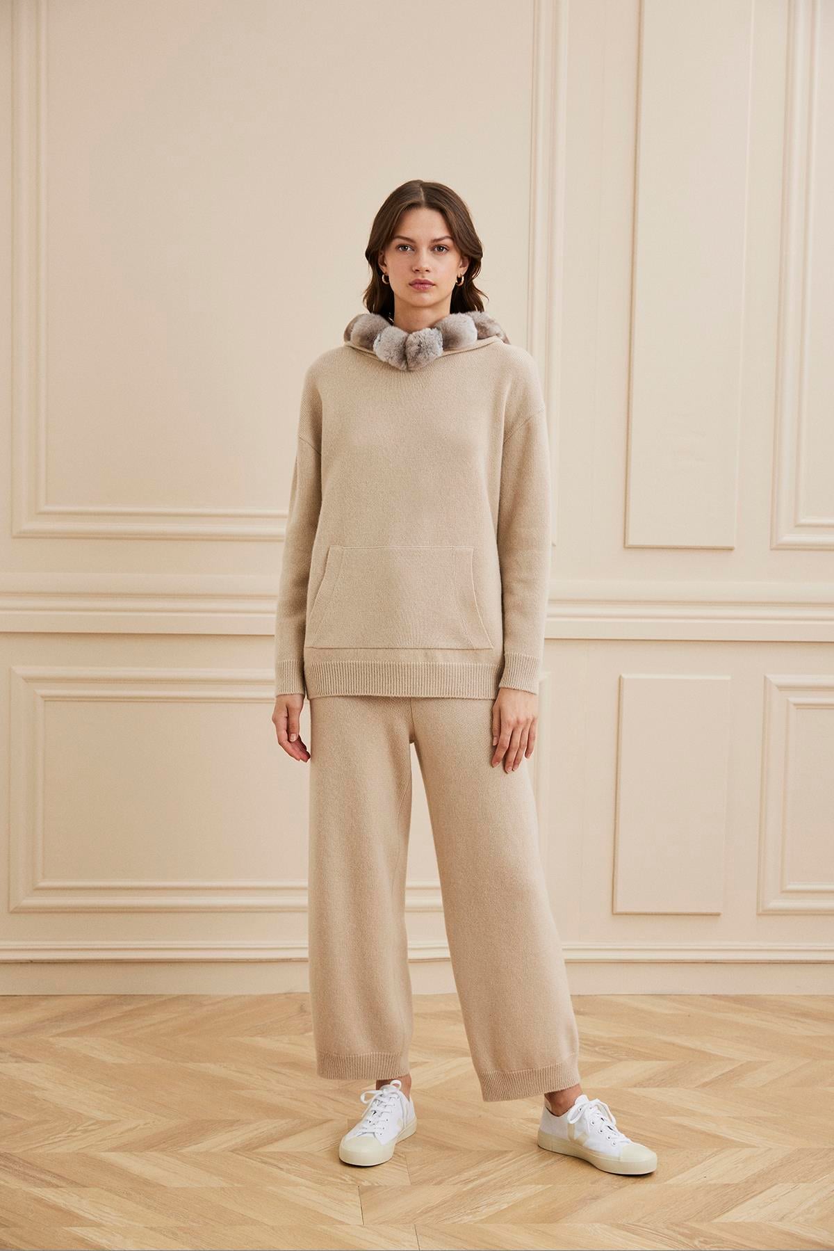Shaky Women's Knitted Pants and Sweater Set With Chinchilla Trimming A.Bej/43001 Blonde