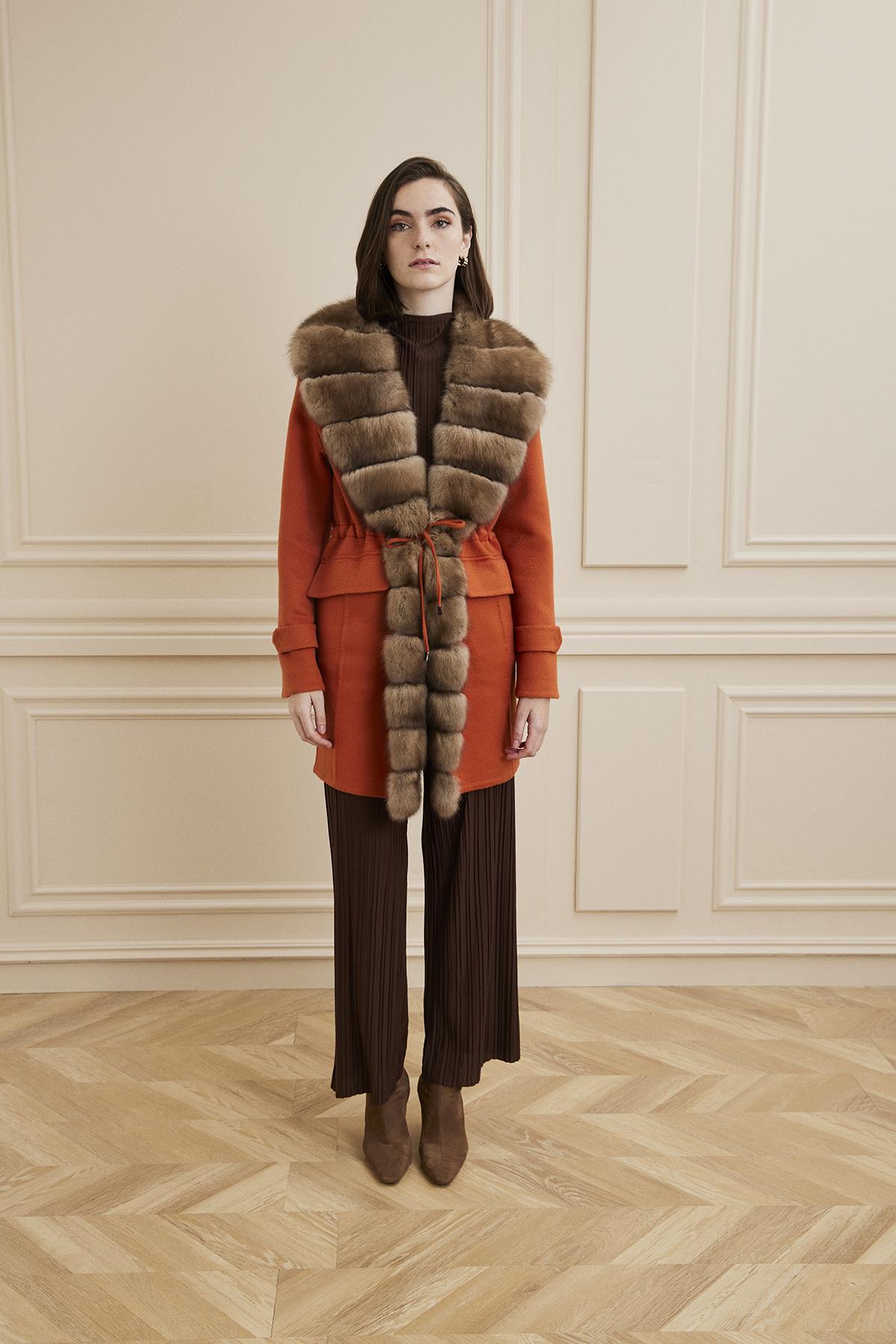 Shaky Women's Lanificio Colombo 100% Cashmere Fabric Short Coat With Sable Trimming Orange