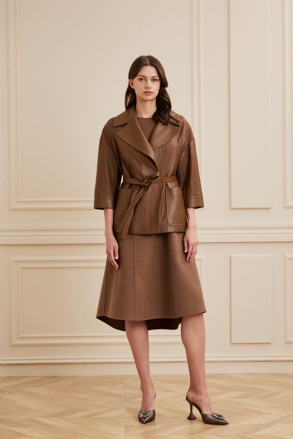 Loro Piana リネン ロングカーディガン 38 ブラウン ベルト付き Loro Piana リネン ロングカーディガン 38 ブラウン ベルト付き Loro