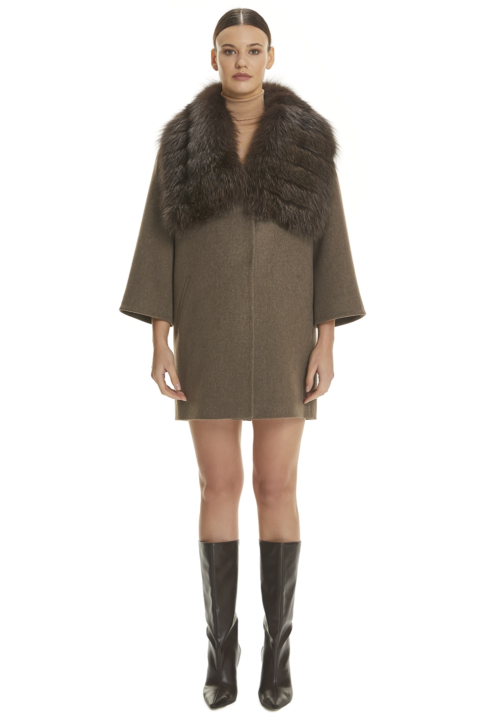 Shaky Women's Loro Piana 100% Wool Fabric Short Coat with Fox trimming