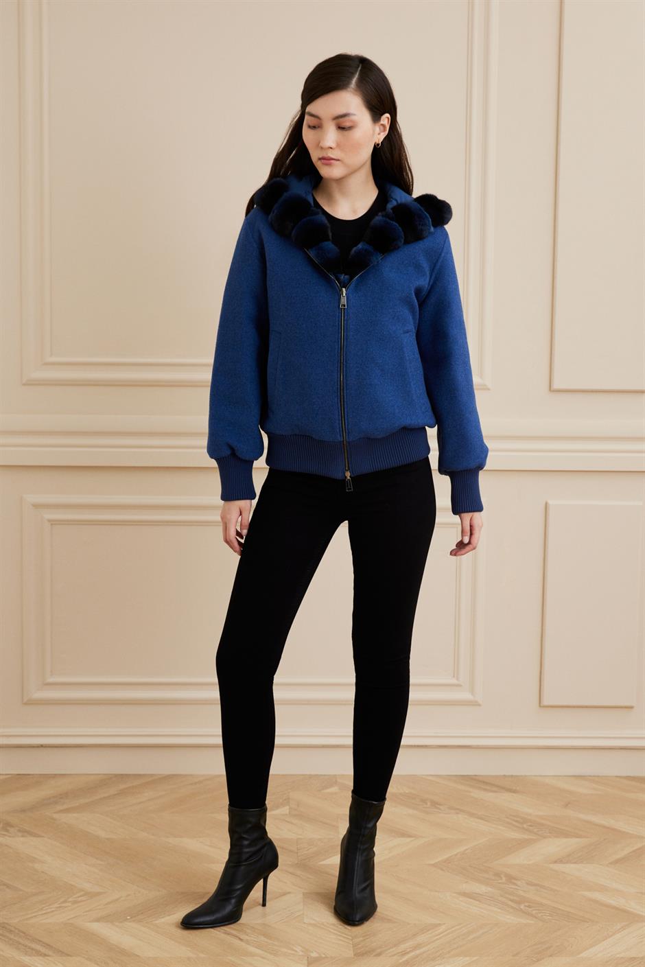 Shaky Women's Loro Piana 93% Wool 7% Cashmere Jacket with Chinchilla trimming Parlament