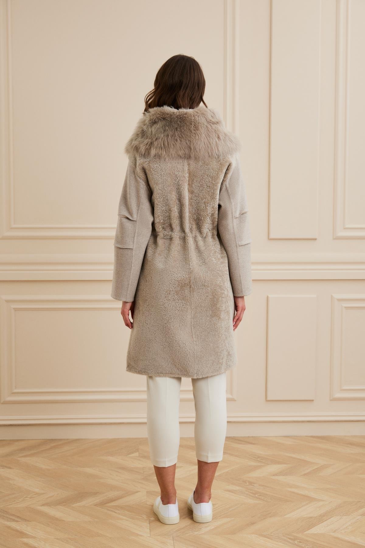 shaky-womens-shearling-short-