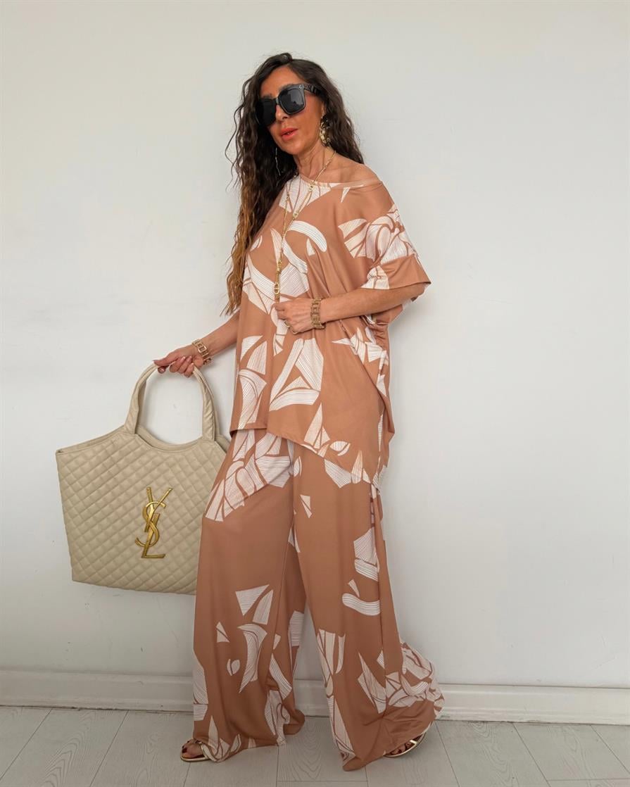 Estonya Takım Camel