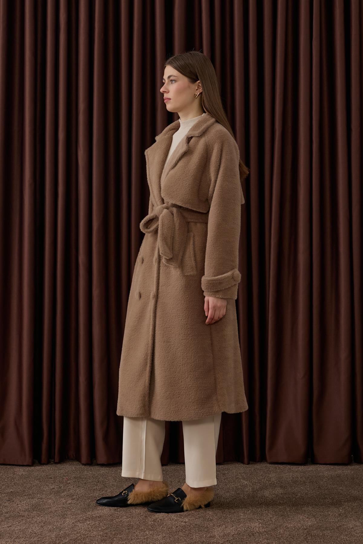 Danish Düğmeli Kuşaklı Kaban VİZON