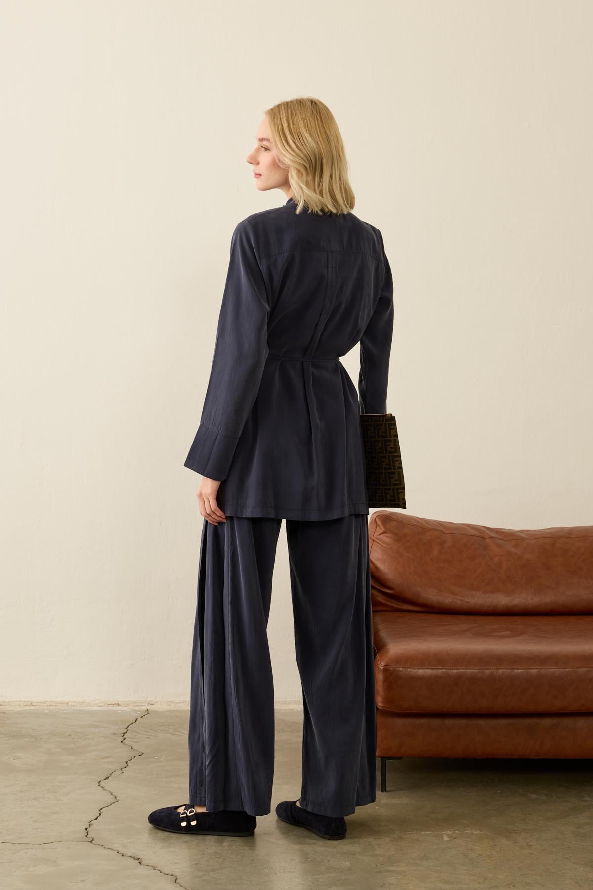 Eleny Yandan Patlı Modal Pantolonlu Takım LACİVERT