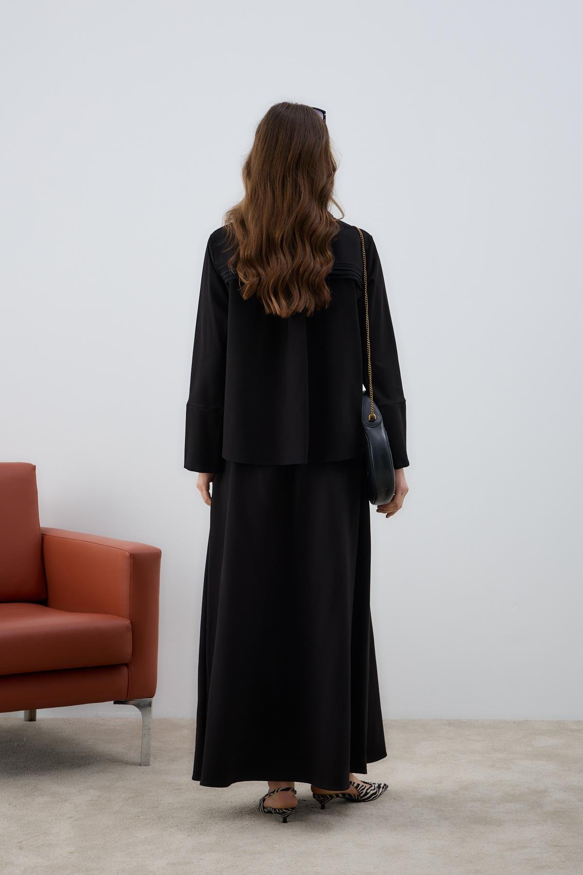 Esila Düğmeli Süet Garnili Etekli Takım SİYAH