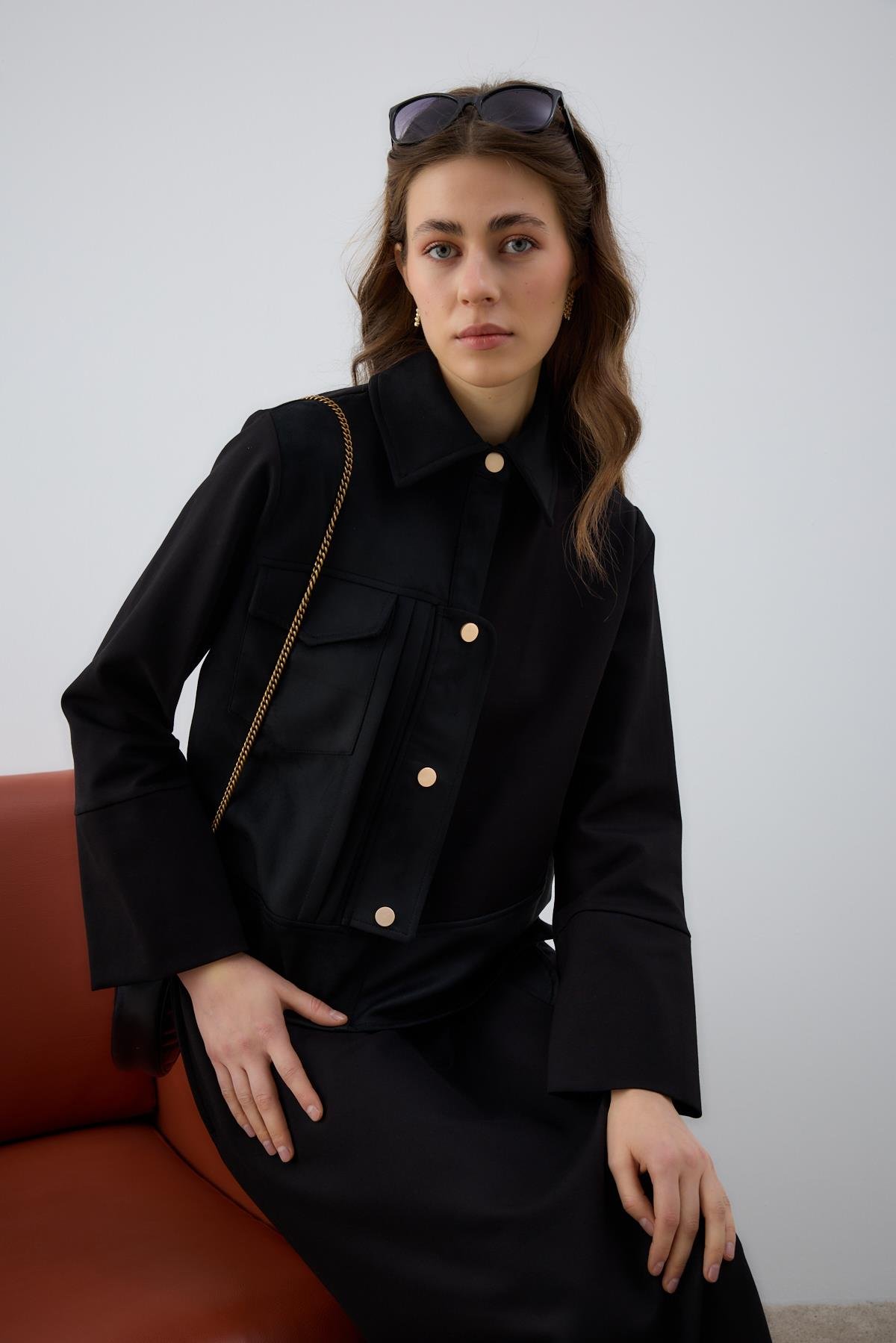 Esila Düğmeli Süet Garnili Etekli Takım SİYAH