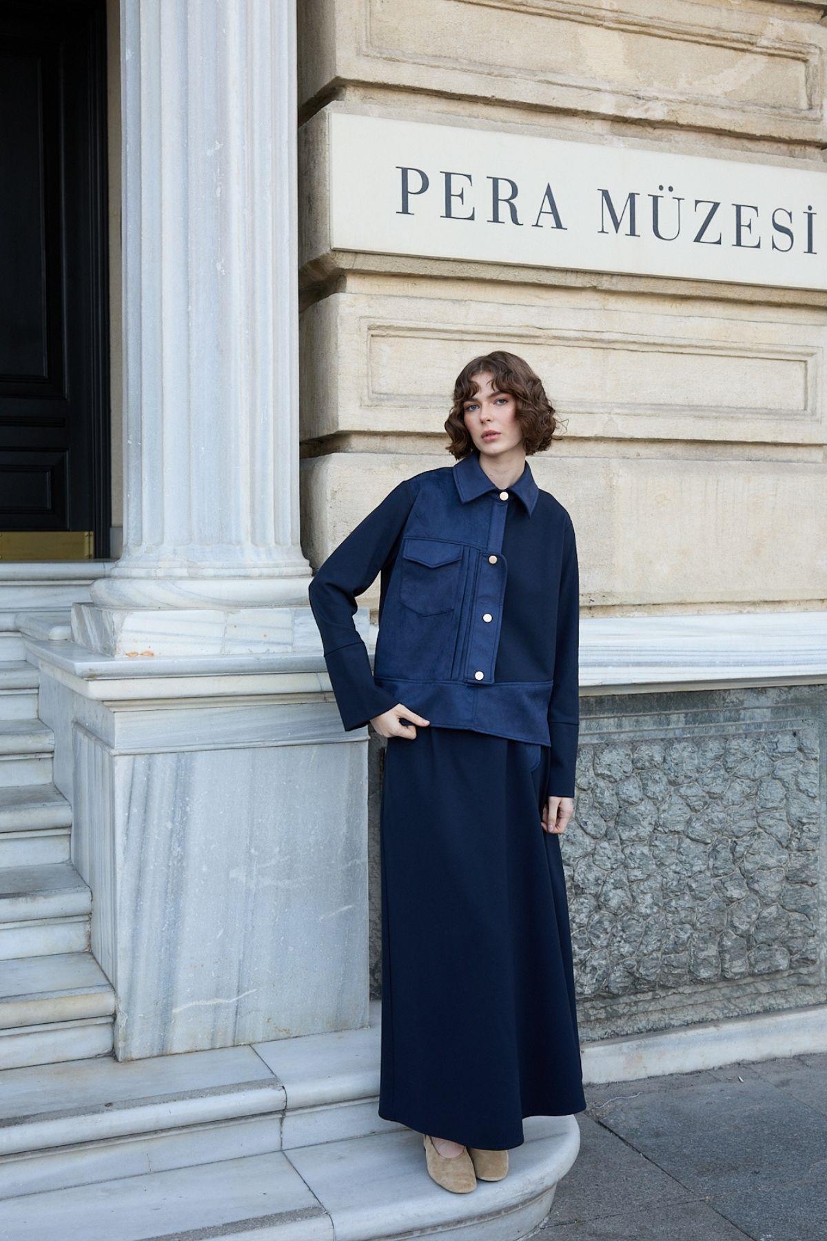 Esila Düğmeli Süet Garnili Etekli Takım LACİVERT