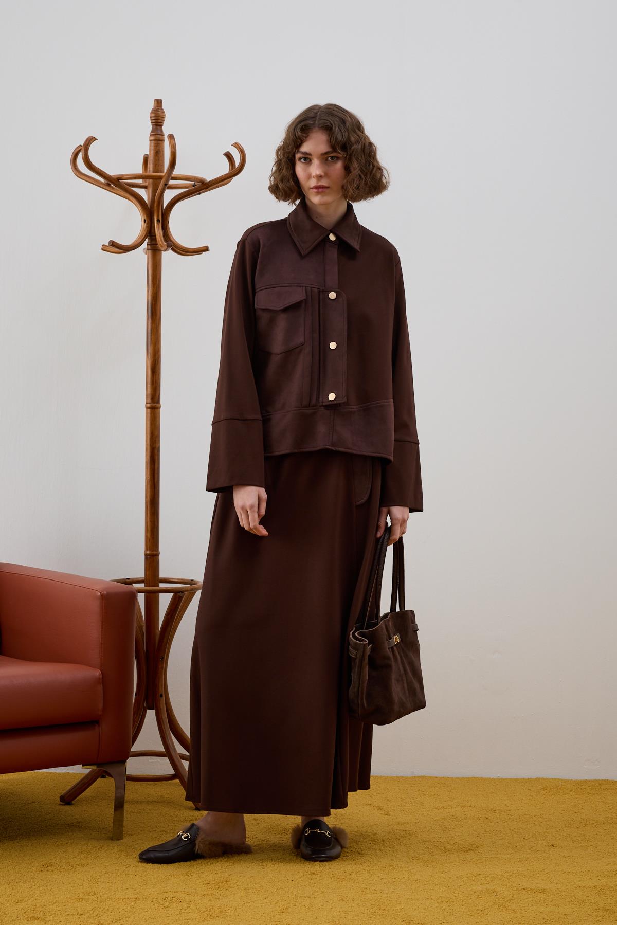 Esila Düğmeli Süet Garnili Etekli Takım KAHVERENGİ