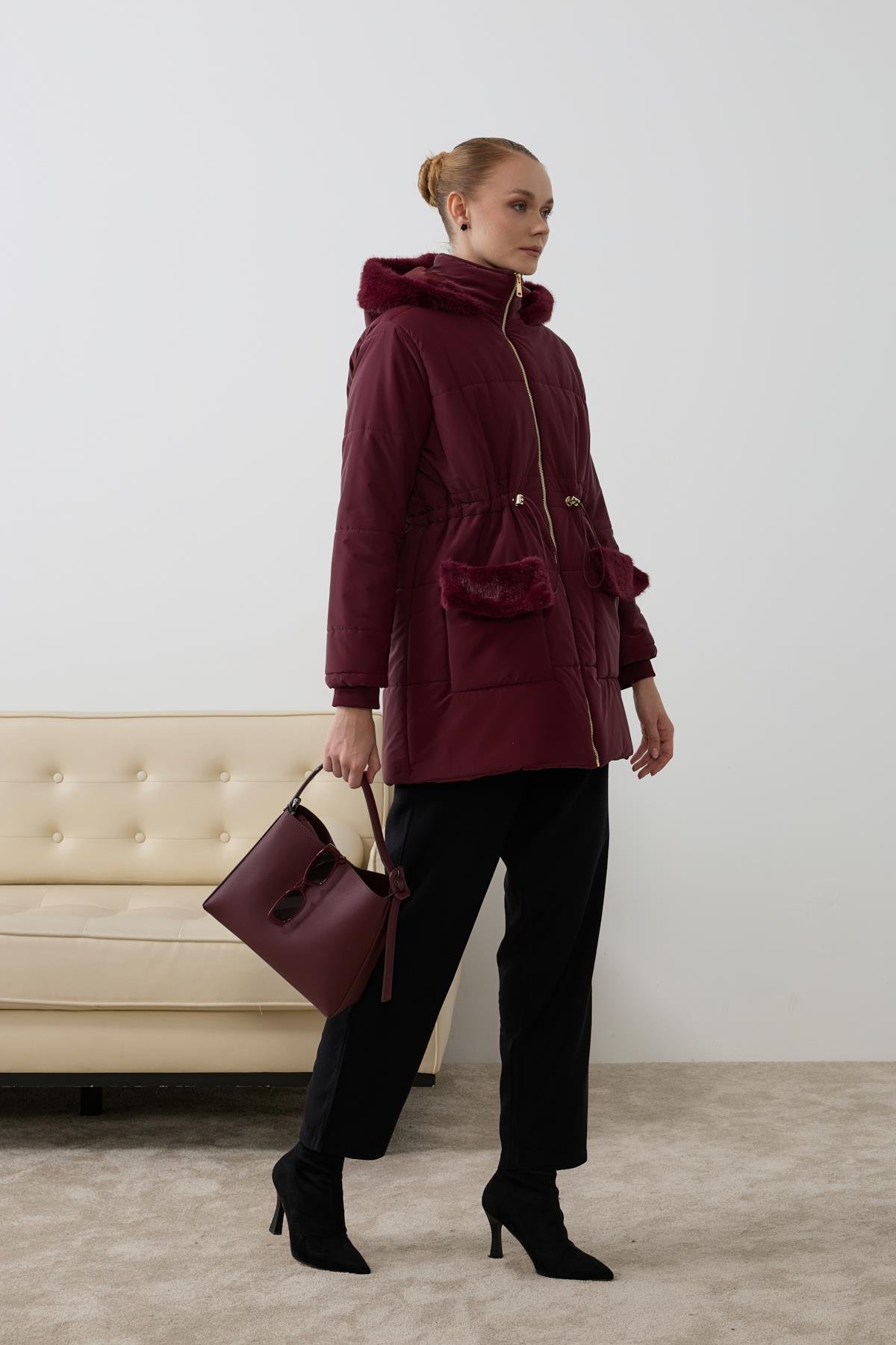 Flora Fermuarlı Kürk Detaylı Şişme Mont MÜRDÜM