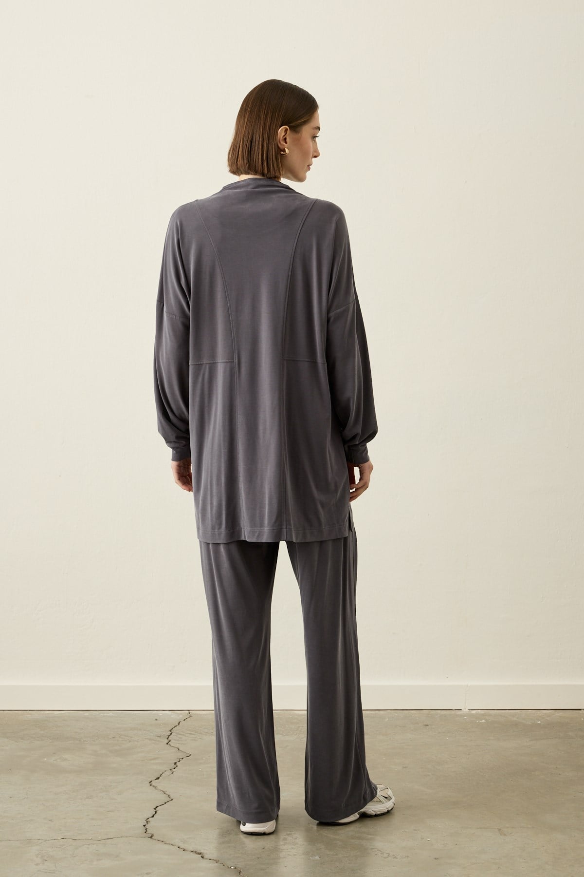 Leila Dikiş Detaylı Örme Rayon Pantolonlu Takım GRİ