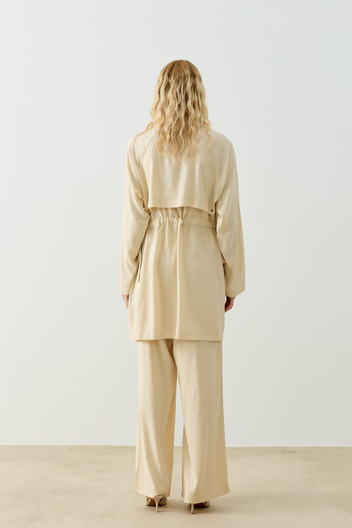 NEW STELLA PANTOLONLU TAKIM BEJ