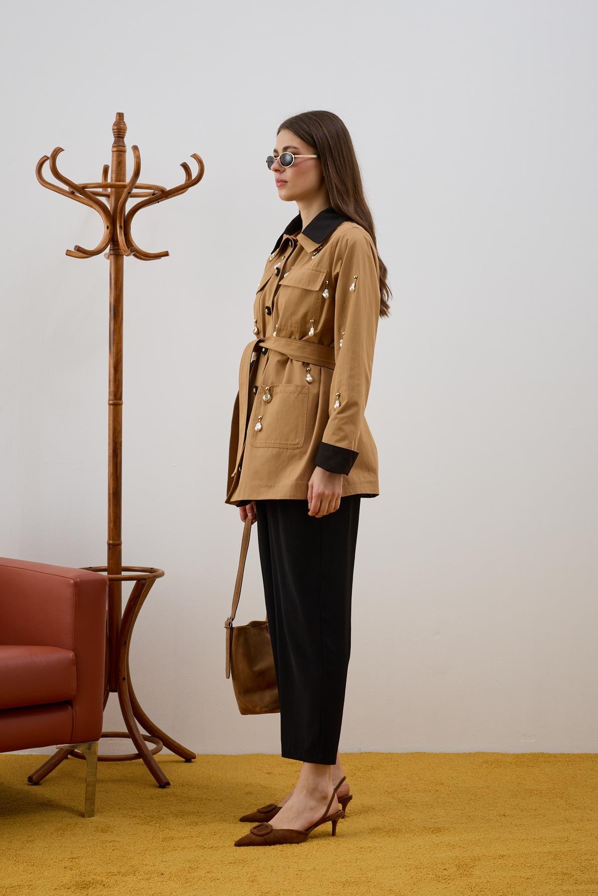 Parka Düğmeli Özel Aksesuarlı Parka CAMEL