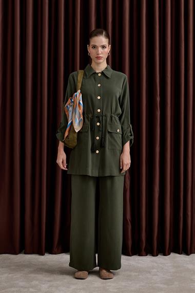 Adrian Düğmeli ve Püskül Kemerli Pantolonlu Takım HAKİ