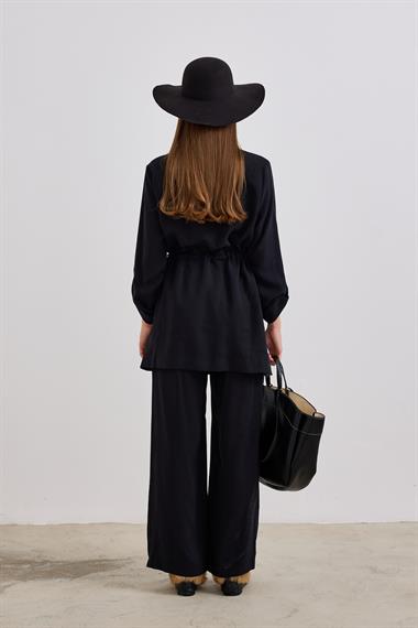 Adrian Düğmeli ve Püskül Kemerli Pantolonlu Takım SİYAH