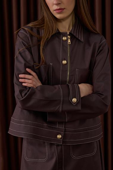 Amara Gold Düğmeli Dikişli Etekli Takım KAHVERENGİ