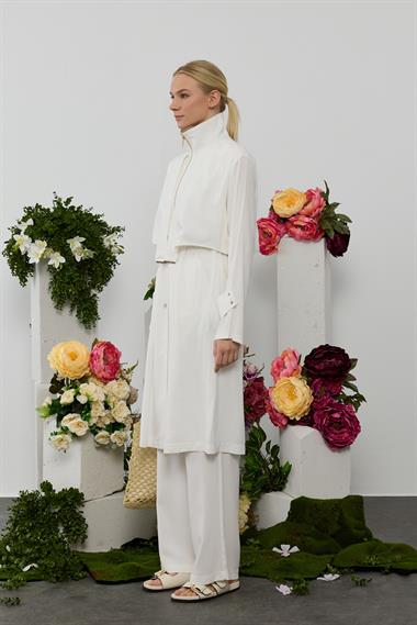 BELDA PANTOLONLU TAKIM BEYAZ