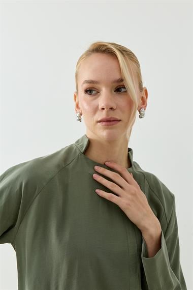 CAMELIA ETEKLİ TAKIM ZÜMRÜT