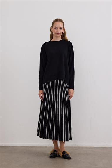 Diamond Piliseli Triko Etekli Takım SİYAH