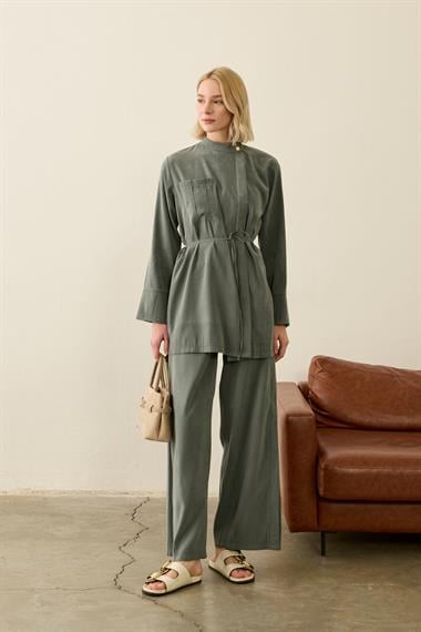 Eleny Yandan Patlı Modal Pantolonlu Takım ZÜMRÜT