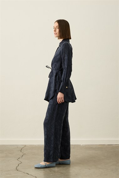 Jakarlı Düğmeli Lyocell Pantolonlu Takım LACİVERT