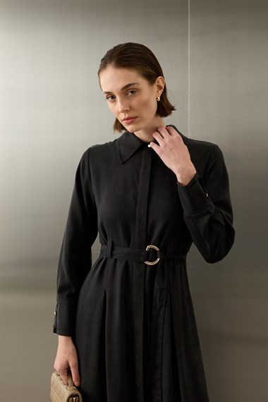 Lesly Kemeri Tokalı Lyocell Elbise SİYAH