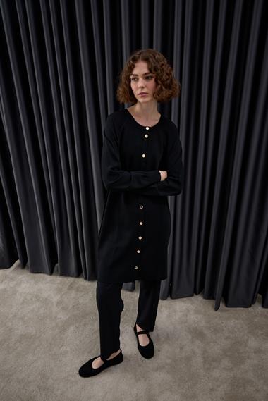 Nely Gold Düğmeli Kısa Triko Hırka SİYAH