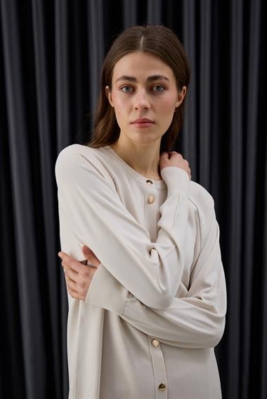 Nely Gold Düğmeli Kısa Triko Hırka TAŞ