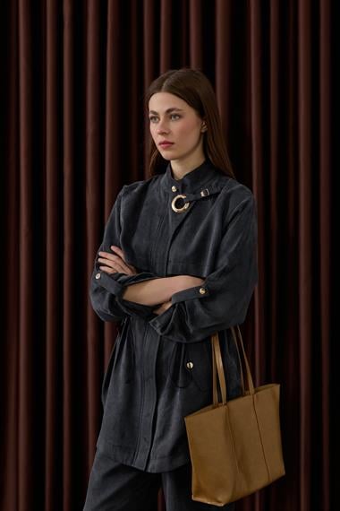 New Alvin Gold Aksesuarlı Pantolonlu Takım SİYAH