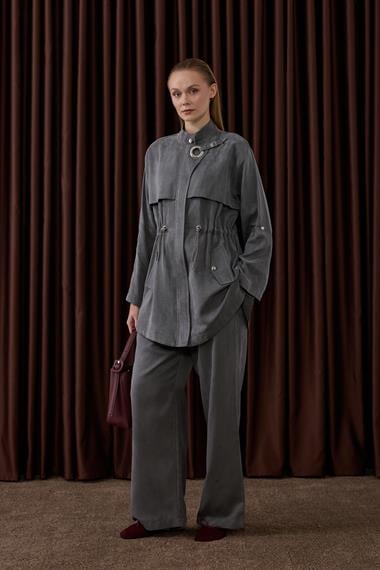 New Alvin Gold Aksesuarlı Pantolonlu Takım GRİ