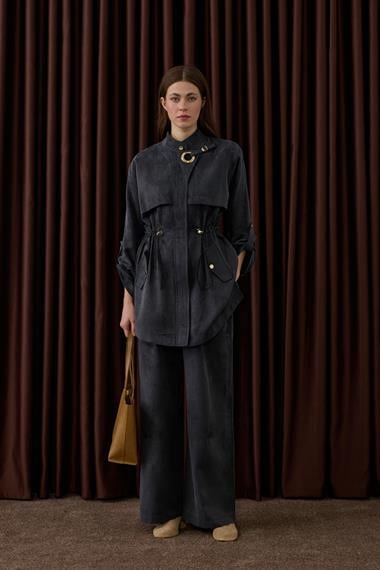 New Alvin Gold Aksesuarlı Pantolonlu Takım SİYAH