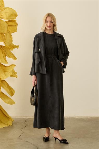 Riva Özel Çıtçıtlı Kemerli Lyocell İçlik Elbiseli Takım SİYAH