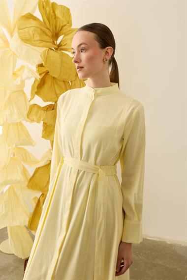 Sevi Hakim Yaka Kemeri Lastikli Modal Elbise SARI