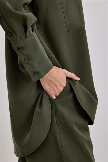 Soley Büyük Cepli Düğmeli Pantolonlu Takım HAKİ