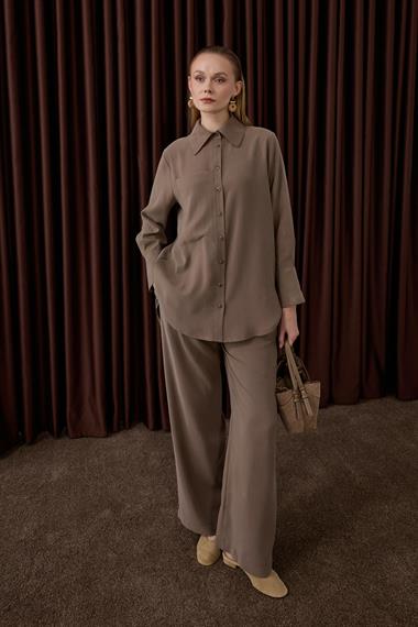 Soley Büyük Cepli Düğmeli Pantolonlu Takım VİZON