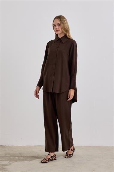 Soley Büyük Cepli Düğmeli Pantolonlu Takım KAHVERENGİ