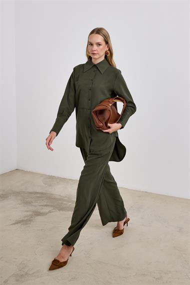 Soley Büyük Cepli Düğmeli Pantolonlu Takım HAKİ